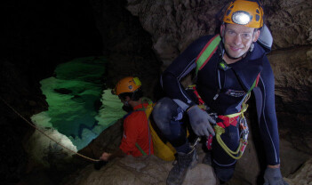 Følg romfarereventyr i Sardinias huler