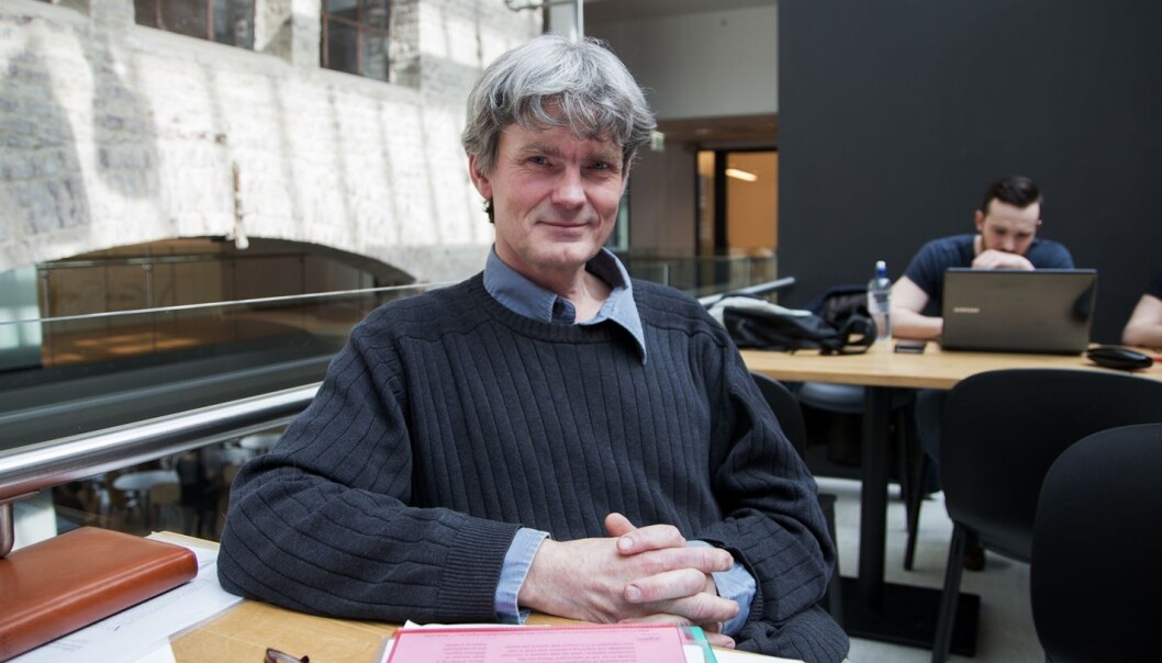 Ole Bjørn Rekdals artikkel om akademiske vandrehistorier har vakt oppmerksomhet i internasjonal presse – blant annet i New York Times Magazine og National Geographic. (Foto: Marthe Berg-Olsen) Ole Bjørn Rekdals artikkel om akademiske vandrehistorier har vakt oppmerksomhet i internasjonal presse – blant annet i New York Times Magazine og National Geographic. (Foto: Marthe Berg-Olsen)
