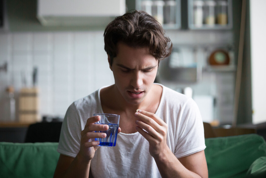 En forsvinnende liten effekt av medisiner mot depresjon er sannsynligvis enda mindre, hvis man skal tro ny analyse. (Foto: fizkes / Shutterstock / NTB scanpix) En forsvinnende liten effekt av medisiner mot depresjon er sannsynligvis enda mindre, hvis man skal tro ny analyse. (Foto: fizkes / Shutterstock / NTB scanpix)