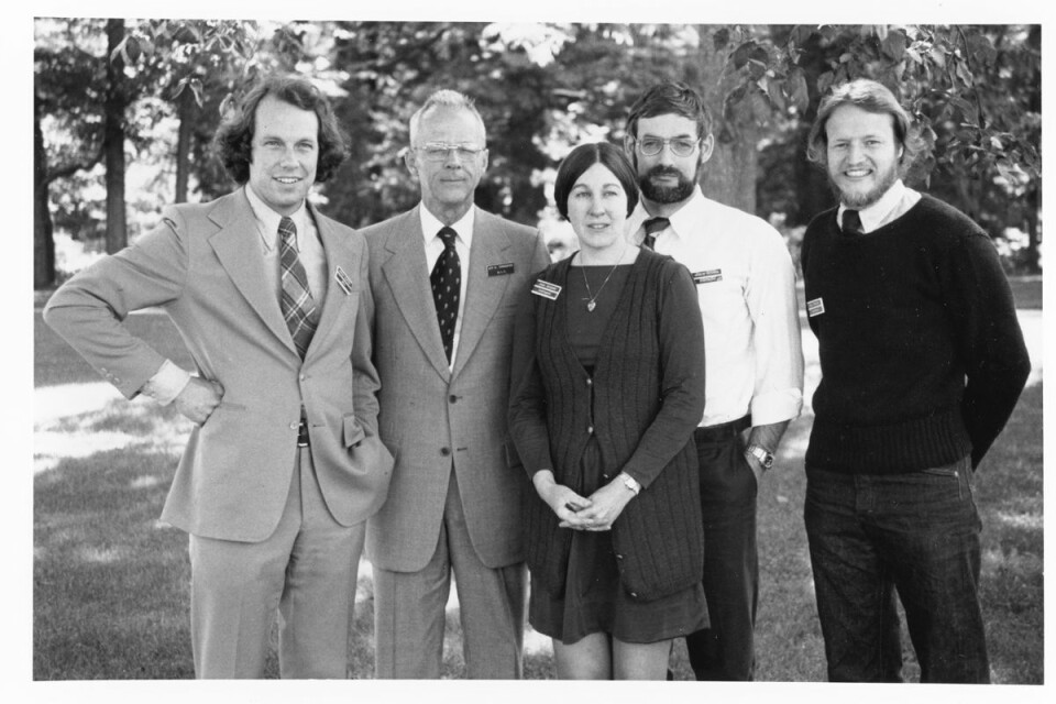 Deler av teamet bak «The Limits to Growth». Fra venstre: Jørgen Randers, Jay Forrester, Dana Meadows, Dennis Meadows, Bill Behrens. (Foto: privat)