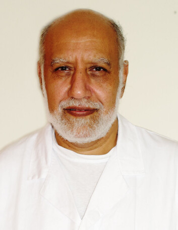 Magdy El-Salhy ved Universitetet i Bergen. (Foto: (Fotorettigheter: M. El-Salhy)) Magdy El-Salhy ved Universitetet i Bergen. (Foto: (Fotorettigheter: M. El-Salhy))