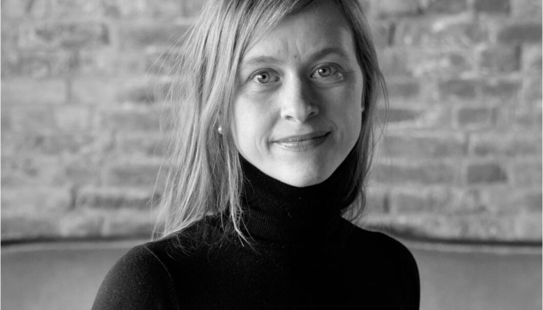 Litteraturforsker Janne Stigen Drangsholt forsker på britisk samtidslyrikk og skriver selv romaner. (Foto: UiS) Litteraturforsker Janne Stigen Drangsholt forsker på britisk samtidslyrikk og skriver selv romaner. (Foto: UiS)