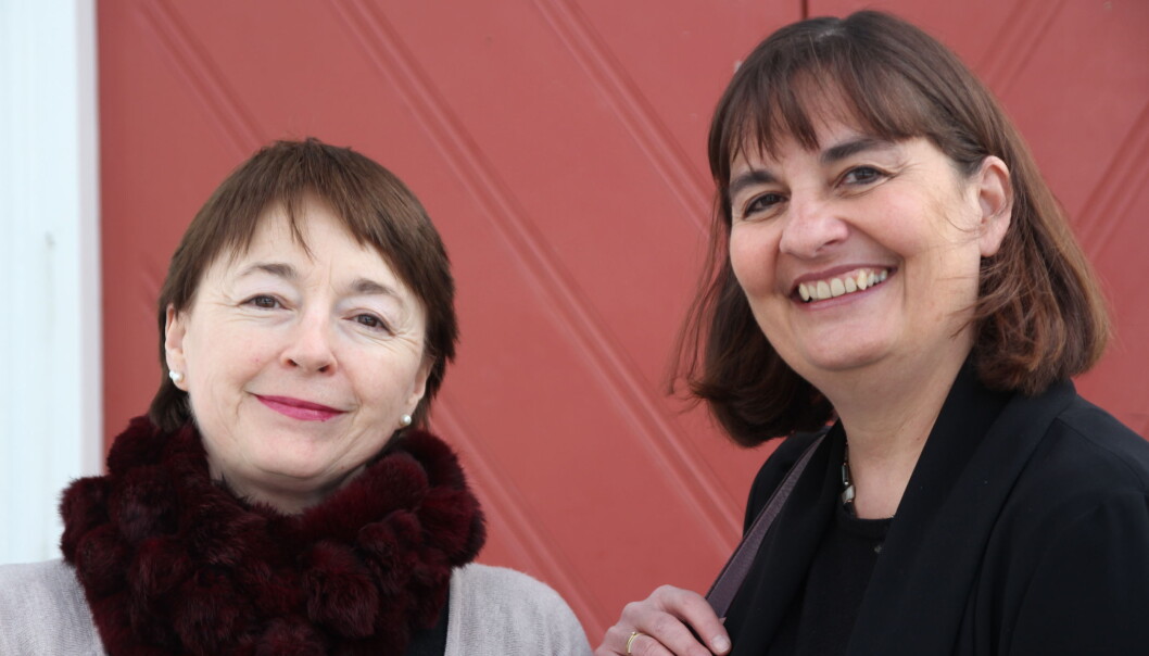 Selv om det er viktig å forstå hva som driver individer til å opptre uredelig, er det enda viktigere å huske på at dette er personer som opererer innenfor et system, mener Sabine Kleinert og Maura Hiney. (Foto: Elin Fugelsnes) Selv om det er viktig å forstå hva som driver individer til å opptre uredelig, er det enda viktigere å huske på at dette er personer som opererer innenfor et system, mener Sabine Kleinert og Maura Hiney. (Foto: Elin Fugelsnes)