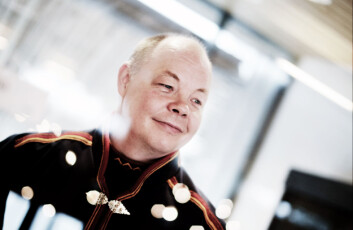 Henrik Olsen i Sametinget mener forskningen må skje på det samiske samfunnets premisser og at forskere må være bevisst på hva som er samisk etikk. (Foto: Kenneth Hætta/Sametinget) Henrik Olsen i Sametinget mener forskningen må skje på det samiske samfunnets premisser og at forskere må være bevisst på hva som er samisk etikk. (Foto: Kenneth Hætta/Sametinget)