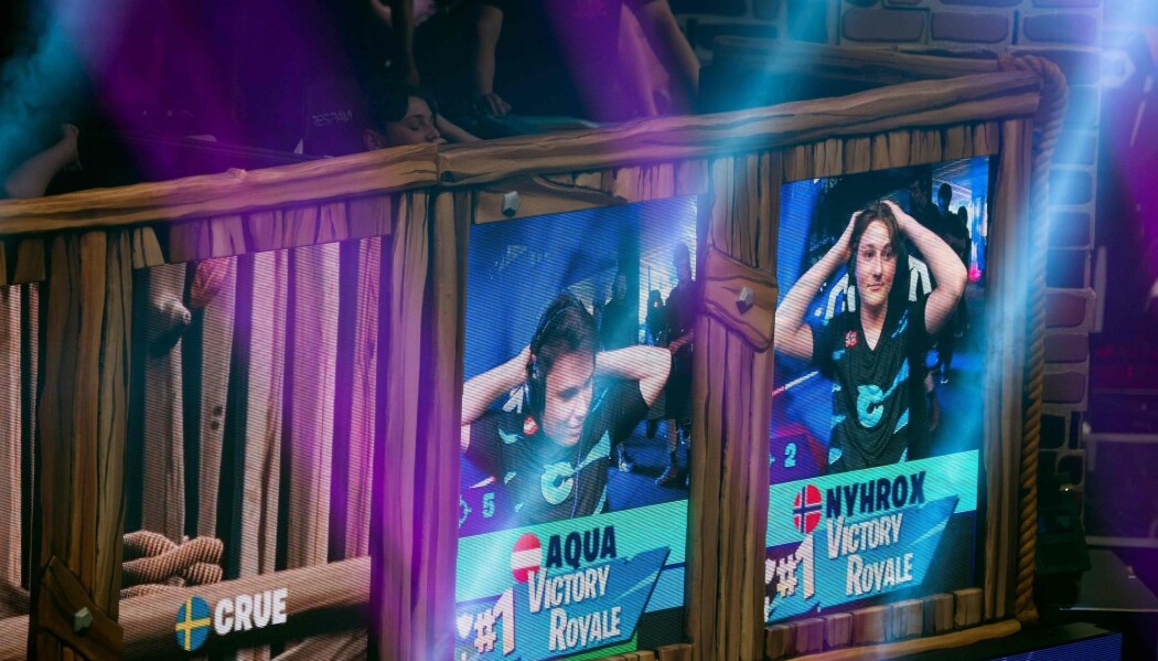 Dataspillet Fortnite er populært også på YouTube. Mange liker å se på andre spille. Nylig vant norske Emil «Nyhrox» Bergquist Pedersen Fortnite-VM – mens en hel verden fulgte med. (Foto: Johannes Eisele/AFP/NTB scanpix) Dataspillet Fortnite er populært også på YouTube. Mange liker å se på andre spille. Nylig vant norske Emil «Nyhrox» Bergquist Pedersen Fortnite-VM – mens en hel verden fulgte med. (Foto: Johannes Eisele/AFP/NTB scanpix)