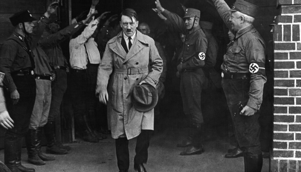Hvem er det som søker makt, og hvilke personlighetstrekk har de som er villige til å underkaste seg hensynsløse ledere? (Foto: AP, NTB scanpix) Hvem er det som søker makt, og hvilke personlighetstrekk har de som er villige til å underkaste seg hensynsløse ledere? (Foto: AP, NTB scanpix)