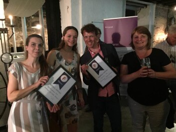 Ingrid Spilde (t.v.), Ida Kvittingen, Eivind Torgersen og Nina Kristiansen måtte alle opp på scenen for å motta heder og ære på Fagpresseprisen 2016. (Foto: Siw Ellen Jakobsen) Ingrid Spilde (t.v.), Ida Kvittingen, Eivind Torgersen og Nina Kristiansen måtte alle opp på scenen for å motta heder og ære på Fagpresseprisen 2016. (Foto: Siw Ellen Jakobsen)