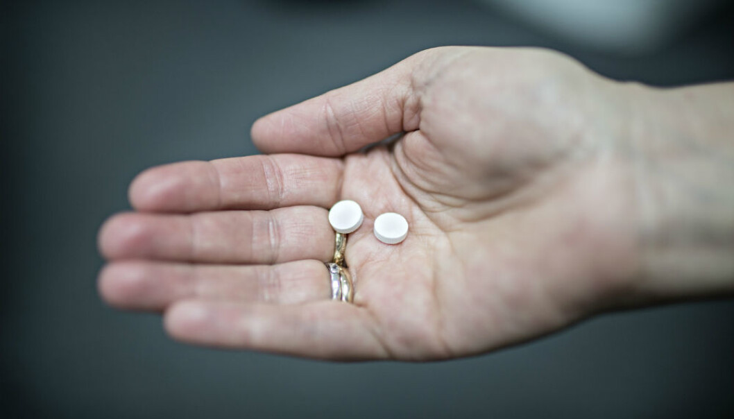 Acetylsalisylsyre finnes i kjente medikamenter som Dispril og Aspirin. I riktige doser kan det redusere dødsrisikoen for pasienter med tykktarms- og endetarmskreft. (Illustrasjonsfoto: Thomas Winje Øijord/NTB scanpix.) Acetylsalisylsyre finnes i kjente medikamenter som Dispril og Aspirin. I riktige doser kan det redusere dødsrisikoen for pasienter med tykktarms- og endetarmskreft. (Illustrasjonsfoto: Thomas Winje Øijord/NTB scanpix.)