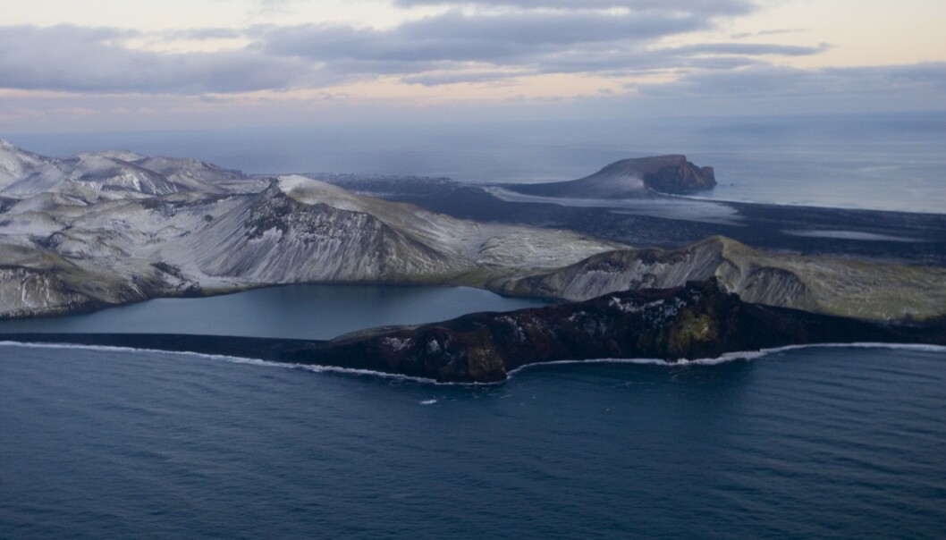 Det ble målt rekordtemperatur for august på Jan Mayen fredag. (Arkivfoto: Heiko Junge / NTB scanpix) Det ble målt rekordtemperatur for august på Jan Mayen fredag. (Arkivfoto: Heiko Junge / NTB scanpix)