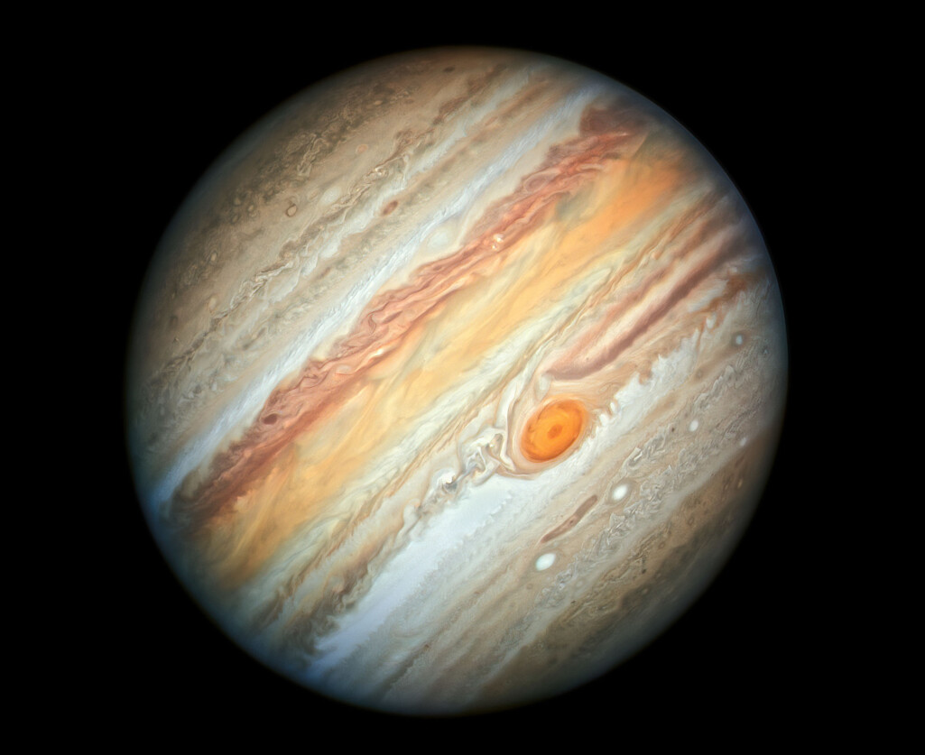 Bildet ble tatt 27. juni når Jupiter var 644 millioner kilometer fra jorda, det nærmeste i år. (Bilde: NASA, ESA, A. Simon, Goddard Space Flight Center, and M.H. Wong, University of California, Berkeley) Bildet ble tatt 27. juni når Jupiter var 644 millioner kilometer fra jorda, det nærmeste i år. (Bilde: NASA, ESA, A. Simon, Goddard Space Flight Center, and M.H. Wong, University of California, Berkeley)
