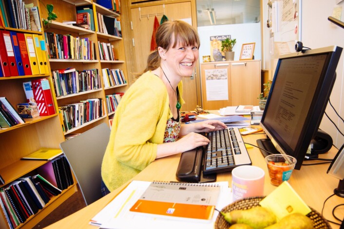 Ingvil Førland Hellstrand på kontoret. (Foto: Benedicte Pentz, UiS) Ingvil Førland Hellstrand på kontoret. (Foto: Benedicte Pentz, UiS)