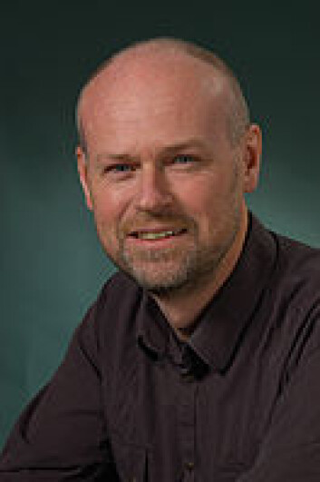 – Dette genfunnet er et gjennombrudd. Men det trengs flere tester for å bekrefte om det er knyttet til nedbryting av giftstoffer, sier professor Arild Johnsen ved Naturhistorisk Museum ved Universitetet i Oslo. (Foto: NHM) – Dette genfunnet er et gjennombrudd. Men det trengs flere tester for å bekrefte om det er knyttet til nedbryting av giftstoffer, sier professor Arild Johnsen ved Naturhistorisk Museum ved Universitetet i Oslo. (Foto: NHM)