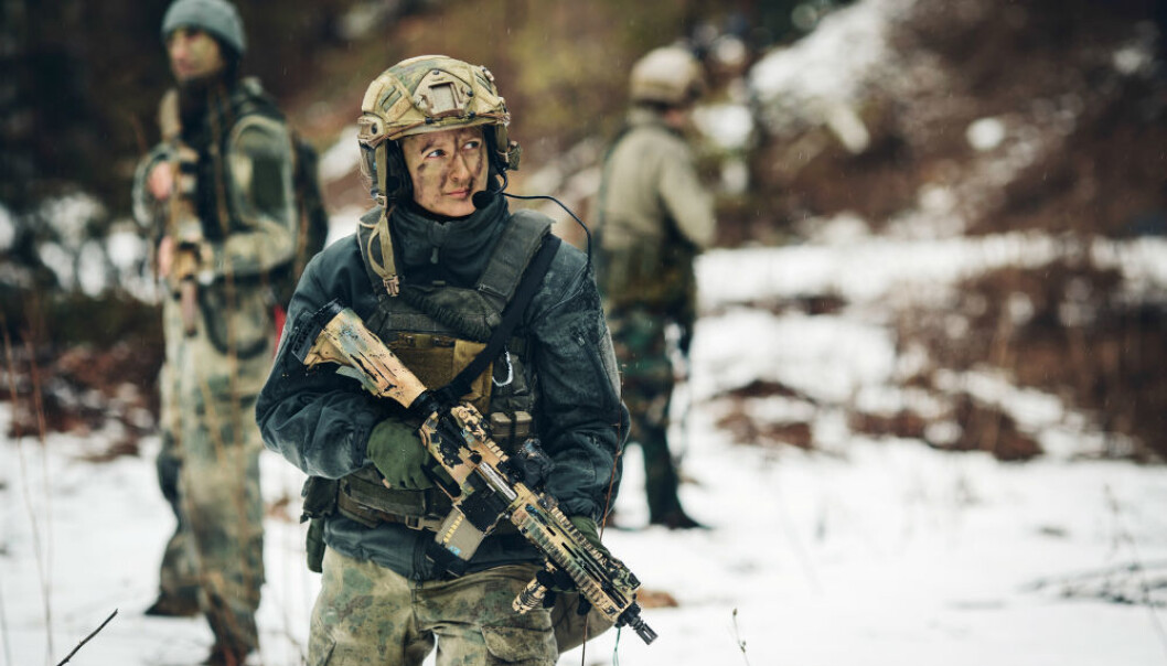 Innenfor anvendte mannsdominerte fag som militærutdanningene er kvinner som har foreldre med lav utdanning, overrepresentert, viser forskningen. (Illustrasjonsfoto: KANIN.studio/Shutterstock/NTB scanpix.) Innenfor anvendte mannsdominerte fag som militærutdanningene er kvinner som har foreldre med lav utdanning, overrepresentert, viser forskningen. (Illustrasjonsfoto: KANIN.studio/Shutterstock/NTB scanpix.)