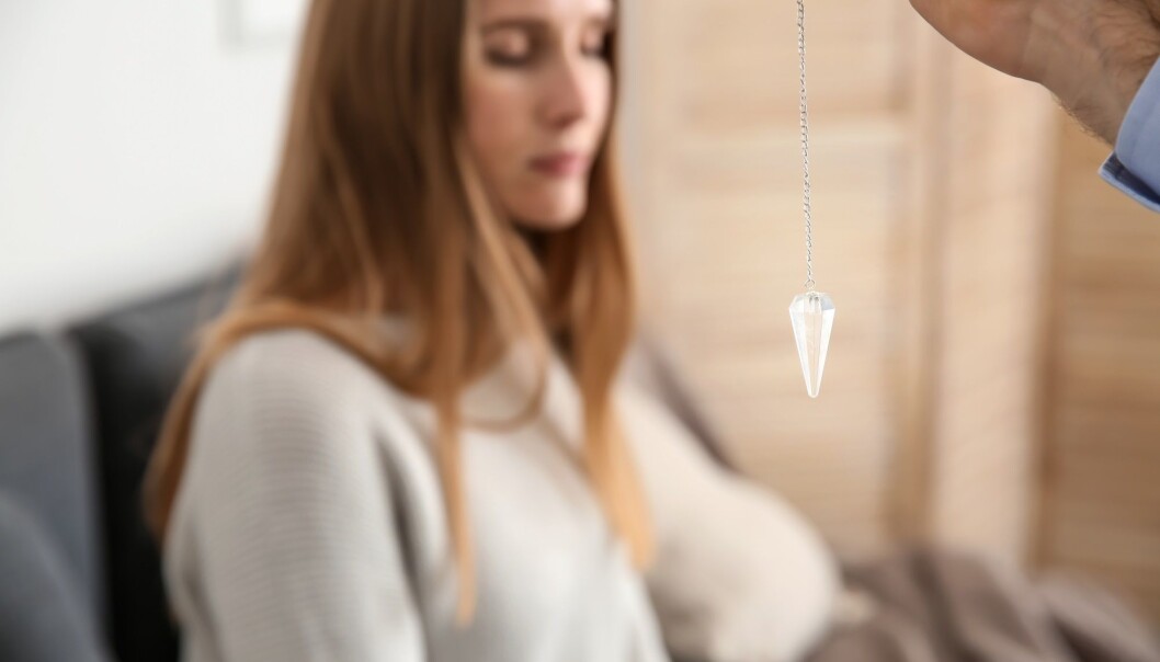 Hypnose er kanskje ikke så rart som mange tror. (Illustrasjonsfoto: Pixel-Shot / Shutterstock / NTB scanpix) Hypnose er kanskje ikke så rart som mange tror. (Illustrasjonsfoto: Pixel-Shot / Shutterstock / NTB scanpix)
