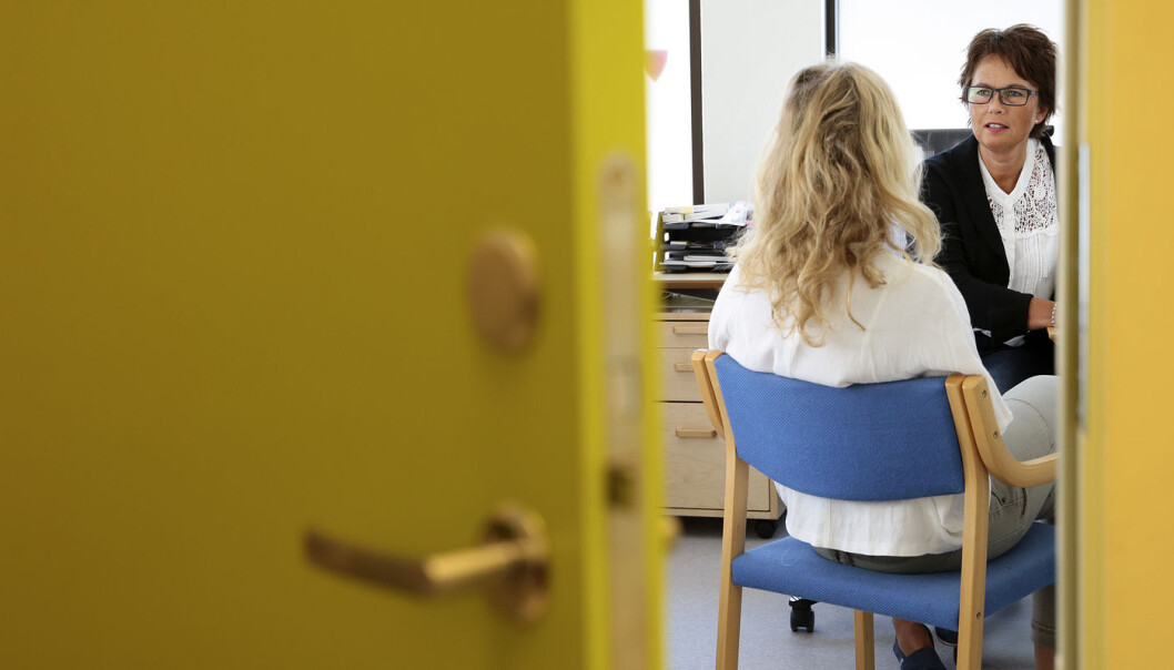 I alt 95 prosent av ungdommene fortalte i 10. klasse at de hadde hatt minst en helseplage. Forskeren peker spesielt på skolehelsesøstrene som et virkemiddel. (Foto: Ingar Storfjell, Aftenposten, NTB scanpix) I alt 95 prosent av ungdommene fortalte i 10. klasse at de hadde hatt minst en helseplage. Forskeren peker spesielt på skolehelsesøstrene som et virkemiddel. (Foto: Ingar Storfjell, Aftenposten, NTB scanpix)