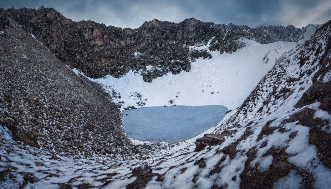 Kanskje det skjedde en ulykke her for 1200 år siden. Roopkund-sjøen ligger 5029 meter over havet, i det indiske Himalaya. (Bilde: Atish Waghwase) Kanskje det skjedde en ulykke her for 1200 år siden. Roopkund-sjøen ligger 5029 meter over havet, i det indiske Himalaya. (Bilde: Atish Waghwase)