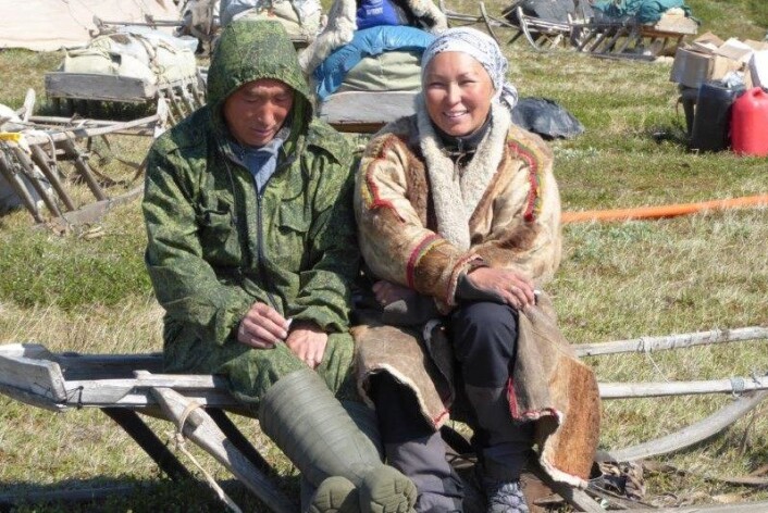 Forsker Zoia Vylka Ravna sammen med Denis Khudi. Han en utdannet veterinær. (Foto: Privat) Forsker Zoia Vylka Ravna sammen med Denis Khudi. Han en utdannet veterinær. (Foto: Privat)