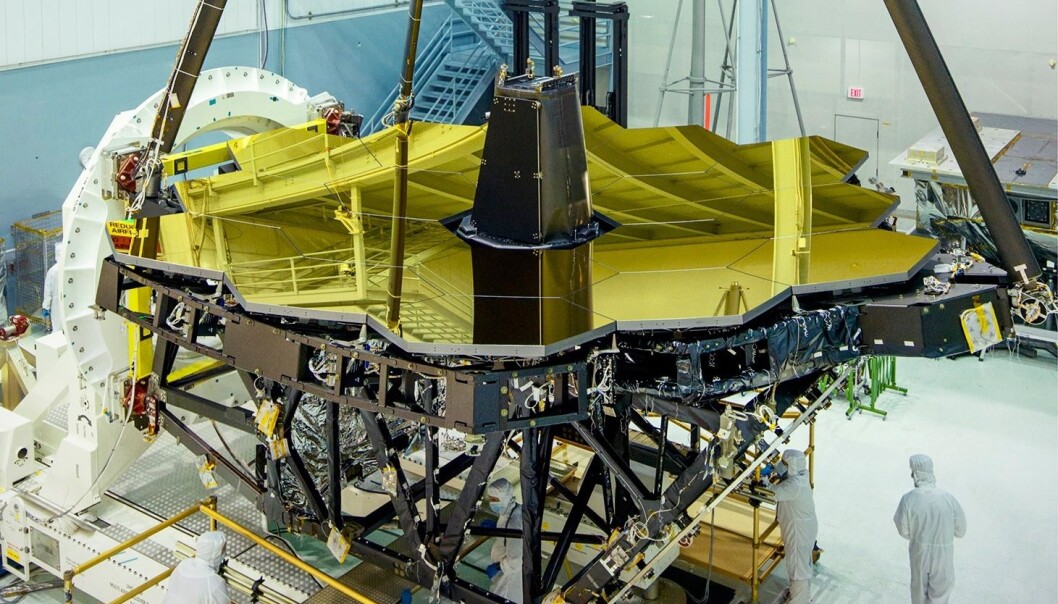 James Webb-teleskopet begynner å ta form. Du kan se et ubeskjært bilde i bunn av saken. (Foto: NASA/Chris Gunn) James Webb-teleskopet begynner å ta form. Du kan se et ubeskjært bilde i bunn av saken. (Foto: NASA/Chris Gunn)