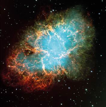 Dette er restene av en 6000 år gammel supernovaeksplosjon i Krabbetåken; den er blitt omdannet til en nøytronstjerne som spinner 30 ganger i sekundet rundt sin egen akse. (Foto: ESO.) Dette er restene av en 6000 år gammel supernovaeksplosjon i Krabbetåken; den er blitt omdannet til en nøytronstjerne som spinner 30 ganger i sekundet rundt sin egen akse. (Foto: ESO.)