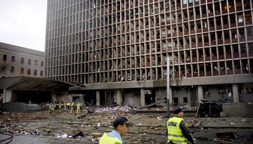 22. juli 2011 ble Norge rammet av terror. Terroristen var en norsk høyreekstremist. Senter for ekstremismeforskning ved Universitetet i Oslo åpner offisielt onsdag 20.april. (Foto: Samfoto/ NTB Scanpix) 22. juli 2011 ble Norge rammet av terror. Terroristen var en norsk høyreekstremist. Senter for ekstremismeforskning ved Universitetet i Oslo åpner offisielt onsdag 20.april. (Foto: Samfoto/ NTB Scanpix)