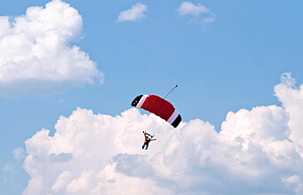 Skydiving against gambling