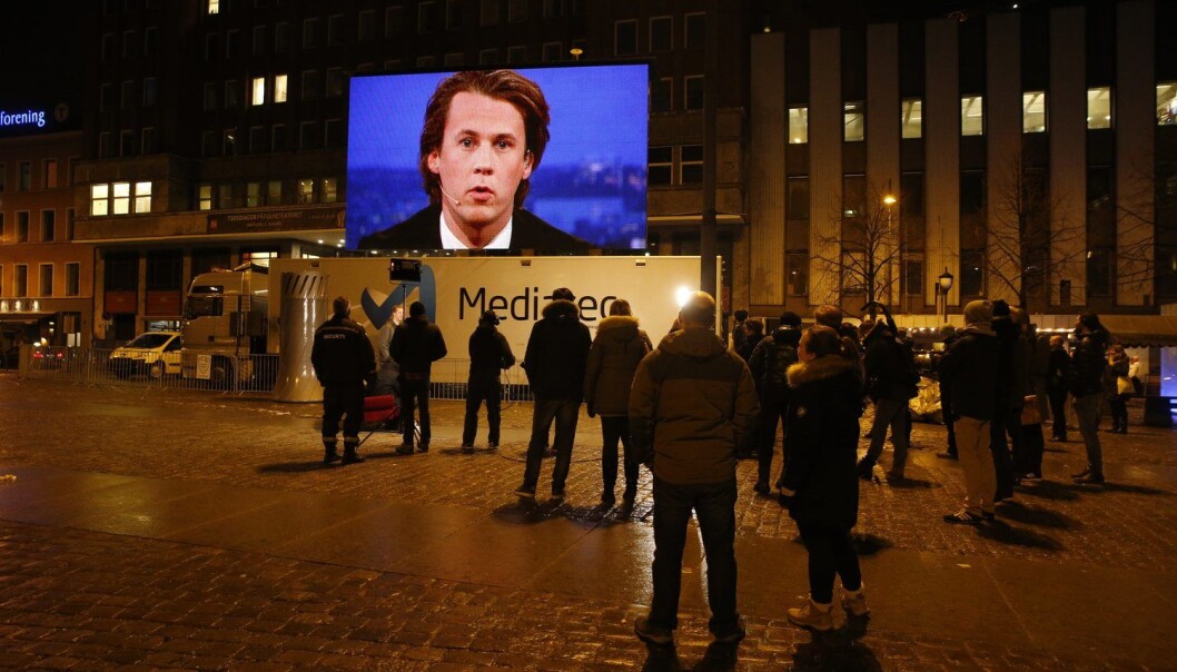 Bredbånd er den bransjen flest kunder er misfornøyd med klagehåndteringen fra. Bildet viser I kveld med Ylvis Live som sendte fra Youngtorget i Oslo i februar i år, som nødhjelp til Canal Digital-ofrene. Kundene var uten en rekke kanaler i lengre tid da forhandlingene mellom TV Norge-eier Discovery Network og Telenor-eide Canal Digital brøt sammen. (Foto: NTB Scanpix) Bredbånd er den bransjen flest kunder er misfornøyd med klagehåndteringen fra. Bildet viser I kveld med Ylvis Live som sendte fra Youngtorget i Oslo i februar i år, som nødhjelp til Canal Digital-ofrene. Kundene var uten en rekke kanaler i lengre tid da forhandlingene mellom TV Norge-eier Discovery Network og Telenor-eide Canal Digital brøt sammen. (Foto: NTB Scanpix)