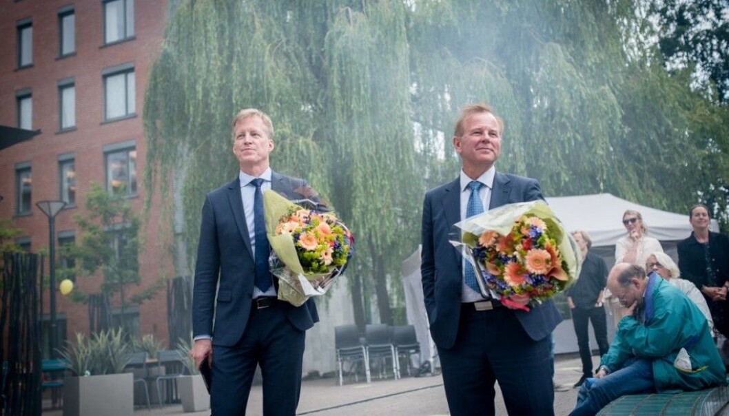 Under studiestart høsten 2015 fikk den nye rektoren på Høgskolen i Oslo og Akershus, Curt Rice, besøk av rektor på Universitet i Oslo, Ole Petter Ottersen. Nå er de samlet i kritikk mot to statsråder og fortvilelse over rådende holdninger til forskning i den norske regjering. (Foto: Skjalg Bøhmer Vold, Khrono) Under studiestart høsten 2015 fikk den nye rektoren på Høgskolen i Oslo og Akershus, Curt Rice, besøk av rektor på Universitet i Oslo, Ole Petter Ottersen. Nå er de samlet i kritikk mot to statsråder og fortvilelse over rådende holdninger til forskning i den norske regjering. (Foto: Skjalg Bøhmer Vold, Khrono)