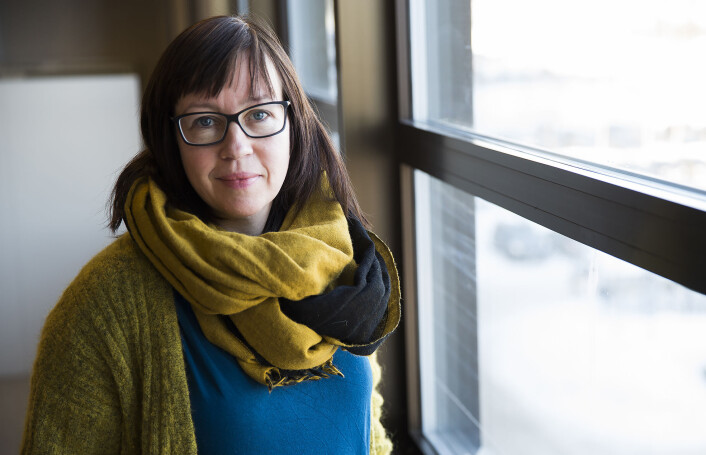 De unge, kristne flyktningene Marianne Brekke traff gjennom sin forskning hadde problemer med å komme i kontakt med lokal ungdom. Derfor ble de venner med hverandre, og møttes ofte på biblioteket. (Foto: Stig Brøndbo) De unge, kristne flyktningene Marianne Brekke traff gjennom sin forskning hadde problemer med å komme i kontakt med lokal ungdom. Derfor ble de venner med hverandre, og møttes ofte på biblioteket. (Foto: Stig Brøndbo)