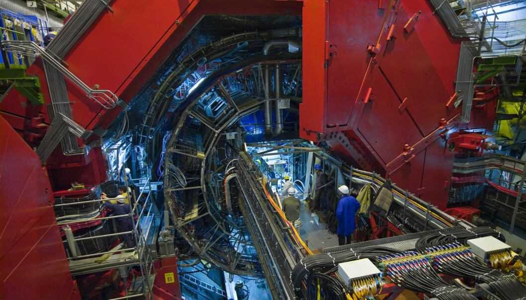ALICE er en av detektorene som kan oppdage en mørk materie-partikkel. Hvis den finnes. (Foto: CERN) ALICE er en av detektorene som kan oppdage en mørk materie-partikkel. Hvis den finnes. (Foto: CERN)