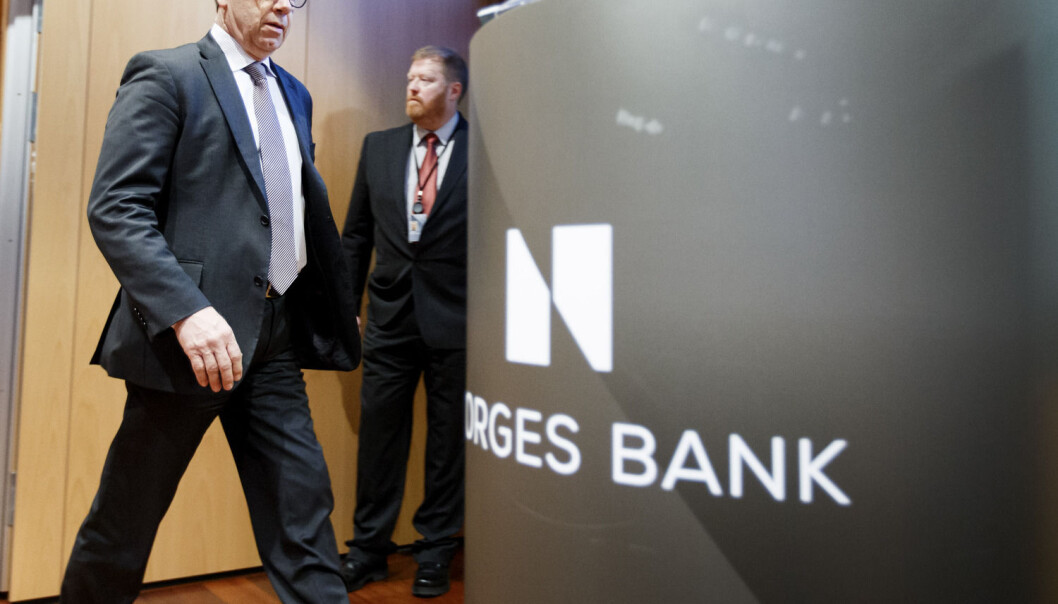 Norges Bank og sentralbanksjef Øystein Olsen åpner for at styringsrenten kan bli negativ. (Foto: Gorm Kallestad / NTB Scanpix) Norges Bank og sentralbanksjef Øystein Olsen åpner for at styringsrenten kan bli negativ. (Foto: Gorm Kallestad / NTB Scanpix)