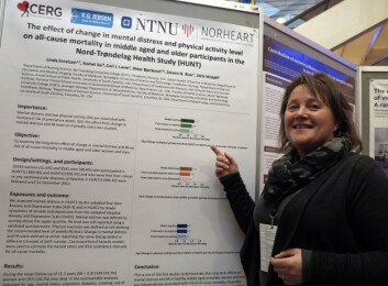 Linda Ernstsen foran posteren som ble kåret til konferansens beste under Forskningsrådets konferanse 2. februar. Både posteren og ikke minst forskningen var meget solid, mente juryen. Foto: Opinion/BR Media Linda Ernstsen foran posteren som ble kåret til konferansens beste under Forskningsrådets konferanse 2. februar. Både posteren og ikke minst forskningen var meget solid, mente juryen. Foto: Opinion/BR Media