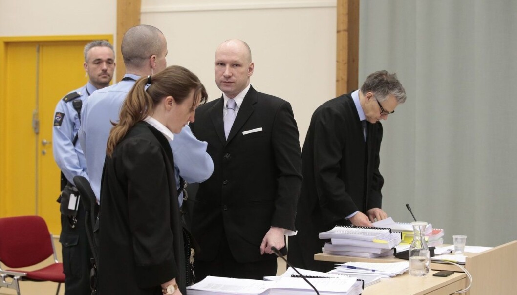 I dag er det siste dag i den midlertidige rettssalen i Skien fengsels gymsal, i rettssaken i Oslo tingrett der terrordømte Anders Behring Breivik saksøker staten for brudd på menneskerettighetene under soningen. (Foto: Lise Aaserud, NTB scanpix) I dag er det siste dag i den midlertidige rettssalen i Skien fengsels gymsal, i rettssaken i Oslo tingrett der terrordømte Anders Behring Breivik saksøker staten for brudd på menneskerettighetene under soningen. (Foto: Lise Aaserud, NTB scanpix)