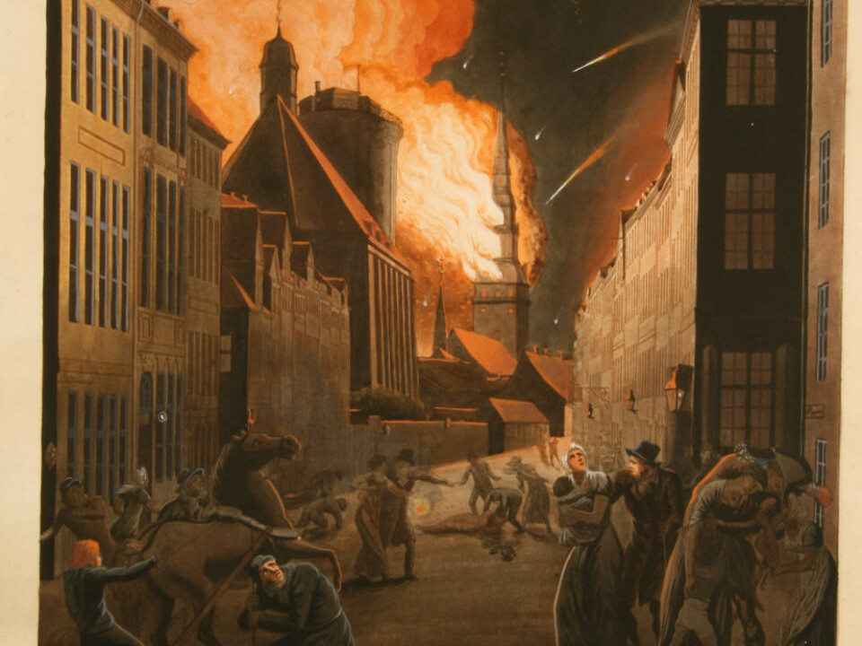 Copenhagen on fire, painted by Christoffer Wilhelm Eckersberg. When the Napoleonic Wars ended, Norway declared independence on 17 May 1814. (Painting of Eckersberg)