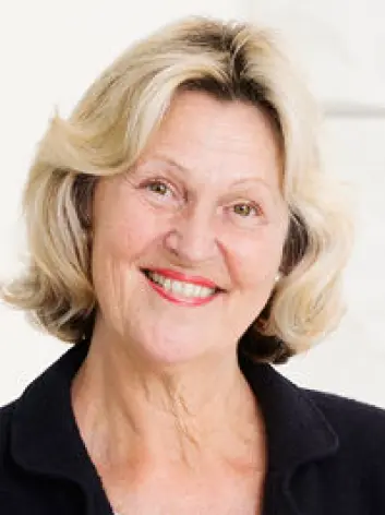– Meir kunnskap om korleis demens opptrer blant tospråklege kan vere nyttig i eldreomsorga, seier professor Hanne Gram Simonsen. (Foto: UiO) – Meir kunnskap om korleis demens opptrer blant tospråklege kan vere nyttig i eldreomsorga, seier professor Hanne Gram Simonsen. (Foto: UiO)