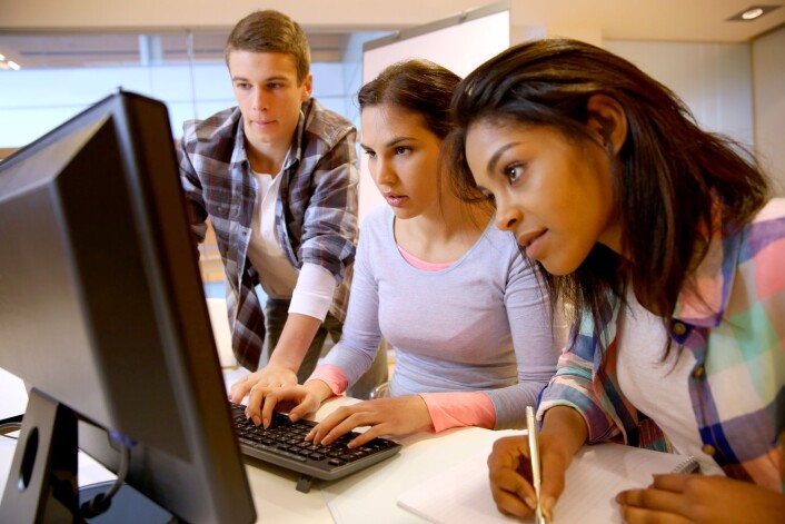 Hjemmestudier alene med påfølgende samarbeid og selvstendige prosjekter er arbeidsformen som kan passe bedre for kreative personligheter, ifølge den norske studien ved NMBU. (Foto: Shutterstock /NTB Scanpix) Hjemmestudier alene med påfølgende samarbeid og selvstendige prosjekter er arbeidsformen som kan passe bedre for kreative personligheter, ifølge den norske studien ved NMBU. (Foto: Shutterstock /NTB Scanpix)