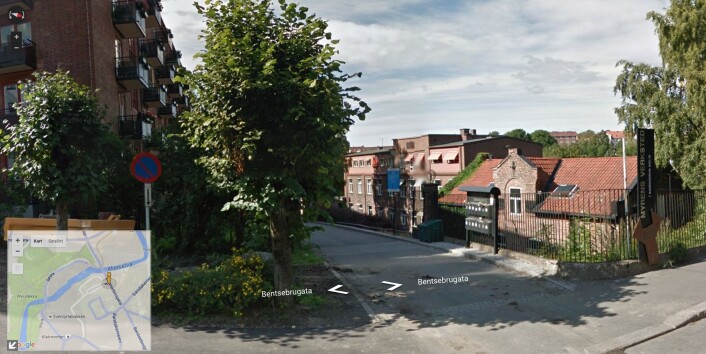 Google Street View viser bilder tatt med 360°-kamera plassert på biler, sykler og snøscootere. De fleste ser bildene gjennom karttjenesten Google Maps. Her er nabolaget til forskning.no. Parken er til høyre og hamburgere får du flere steder rett til venstre. (Foto: Google Street View) Google Street View viser bilder tatt med 360°-kamera plassert på biler, sykler og snøscootere. De fleste ser bildene gjennom karttjenesten Google Maps. Her er nabolaget til forskning.no. Parken er til høyre og hamburgere får du flere steder rett til venstre. (Foto: Google Street View)
