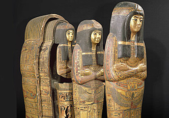 One mummy – many coffins