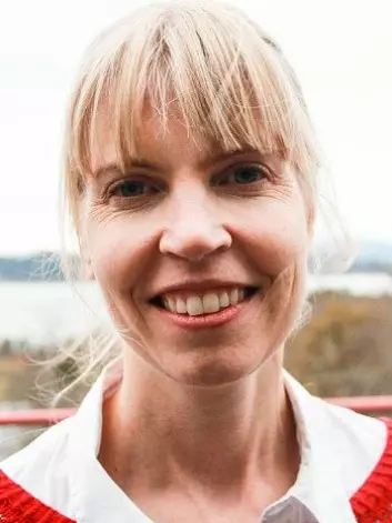 Tone Elise Gjøtterud Henriksen er psykiater ved Valen Sjukehus og stipendiat ved Universitetet i Bergen. (Foto: Cathrine Gaukerud/NRK.)