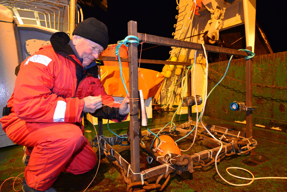 John F. Steffensen gjør klar video-riggen sin. (Foto: Kim Præbel)