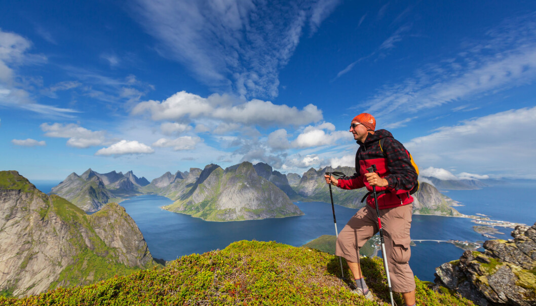 Er denne opplevelsen god nok til at turisten kommer tilbake til Lofoten? Og hva med en anbefaling til venner og familie? (Foto: Colourbox) Er denne opplevelsen god nok til at turisten kommer tilbake til Lofoten? Og hva med en anbefaling til venner og familie? (Foto: Colourbox)