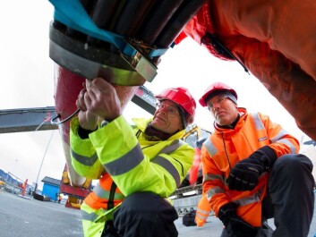 This is just a small fraction of the length of a real oil pipeline, many of which are more than 100 kilometres long. (Photo: SINTEF) This is just a small fraction of the length of a real oil pipeline, many of which are more than 100 kilometres long. (Photo: SINTEF)