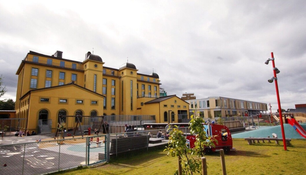 Mange foreldre er redde for at barna ikke skal ha det bra i store barnehager. Barnehagen Margarinfabrikken i Oslo kan på det meste ha rom til 500 barn. (Foto: NTB Scanpix) Mange foreldre er redde for at barna ikke skal ha det bra i store barnehager. Barnehagen Margarinfabrikken i Oslo kan på det meste ha rom til 500 barn. (Foto: NTB Scanpix)