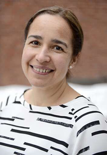Jordmor og stipendiat Iren Borgen ved Institutt for sykepleie og helsefremmende arbeid på HiOA skriver doktorgradsavhandling om den nye appen, som har fått navnet Gravid . (Foto: Sonja Balci) Jordmor og stipendiat Iren Borgen ved Institutt for sykepleie og helsefremmende arbeid på HiOA skriver doktorgradsavhandling om den nye appen, som har fått navnet Gravid . (Foto: Sonja Balci)