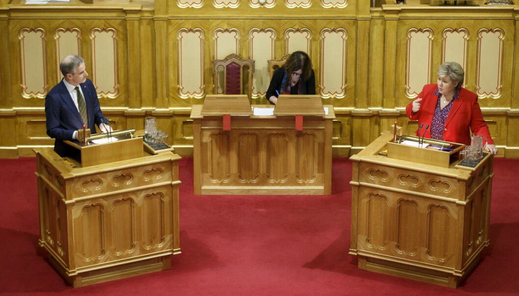 Når forskernes funn skal diskuteres av landets øverste politikerelite, løsrives de ofte fra konteksten de opprinnelig ble diskutert innenfor, ifølge ny forskning. (Foto: Cornelius Poppe, NTB scanpix) Når forskernes funn skal diskuteres av landets øverste politikerelite, løsrives de ofte fra konteksten de opprinnelig ble diskutert innenfor, ifølge ny forskning. (Foto: Cornelius Poppe, NTB scanpix)