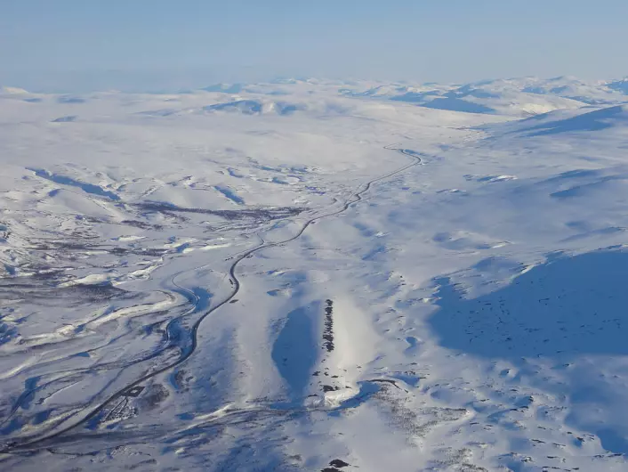 E6 over Saltfjellet på en klar og fin vinterdag. (Foto: Øyvind Rask/CC BY-SA 4.0)