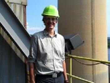 Phd-candidate Mads Dahl Gjefsen on a power plant in Alabama as part of his field work. (Photo: Private) Phd-candidate Mads Dahl Gjefsen on a power plant in Alabama as part of his field work. (Photo: Private)