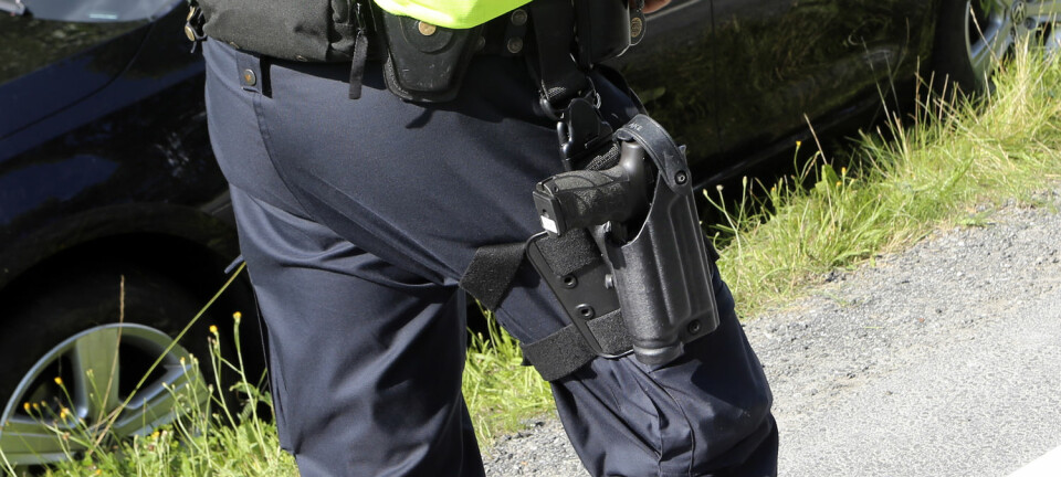 Operative tjenestekvinner i politiet mer skeptisk til bevæpning enn menn, og enkelte politistasjoner i Oslopolitiet er i større grad tilhengere av bevæpning enn ansatte ved andre tjenestesteder.  (Foto: Samfoto / NTB Scanpix)