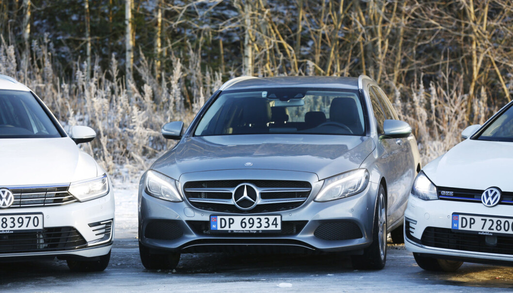 Volkswagen er Norges mest utbredte bilmerke, og Mercedes er en bil med høy status. Likevel har ingen av disse bilmerkene de mest lojale bileierne, ifølge en studie fra Nord universitet. (Foto: NTB scanpix) Volkswagen er Norges mest utbredte bilmerke, og Mercedes er en bil med høy status. Likevel har ingen av disse bilmerkene de mest lojale bileierne, ifølge en studie fra Nord universitet. (Foto: NTB scanpix)