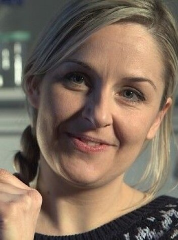 Anja Bye er forsker ved CERG, NTNU. Her viser hun fram en mitokondrie.
(Foto: Roger Myren, NRK) Anja Bye er forsker ved CERG, NTNU. Her viser hun fram en mitokondrie.
(Foto: Roger Myren, NRK)