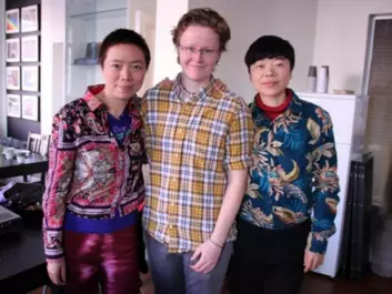 Elisabeth Lund Engebretsen (in the middle) with the artists, activists and gay icons Shitou and Mingming from China during their visit to Norway in 2012. (Photo: Ida Irene Bergstrøm)